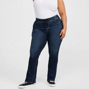 Torrid lean jean bootcut super soft pull on jeans size 6T dark‎ washed